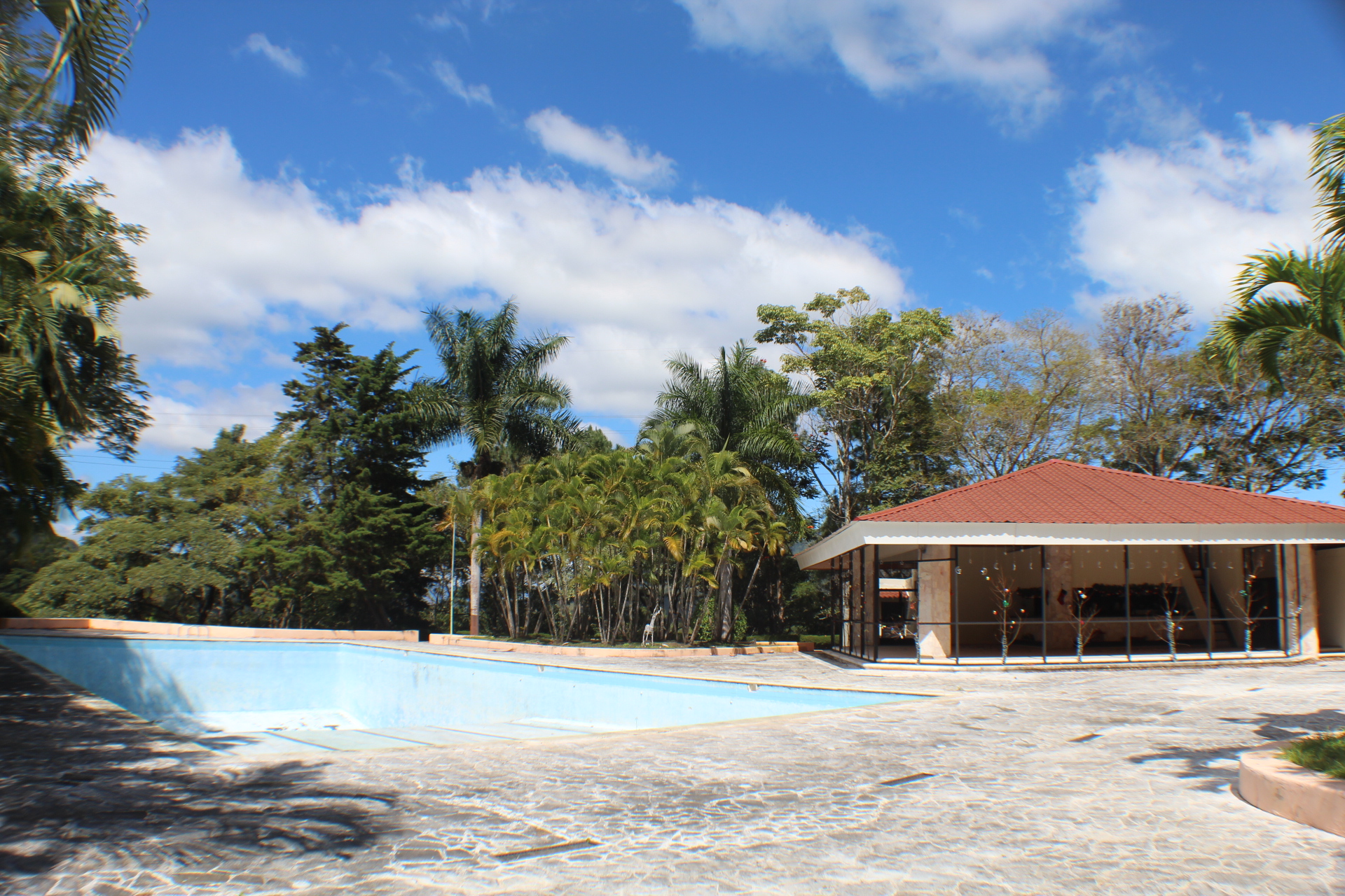 Venta: Terreno en circuito cerrado, Res. Villa Elena